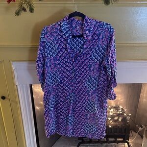 Vibrant Blue and Pink Patterned tunic top-dress from Lilly Pulitzer- pockets Sm